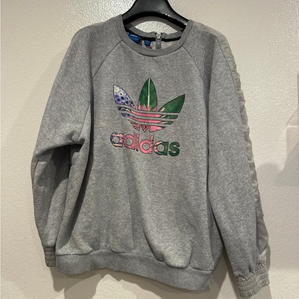 Adidas Sweatshirt Unique Zipper Back